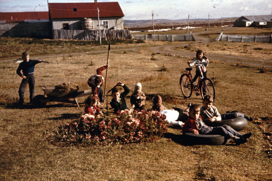Kusanović family legacy in Patagonia, Antonio building Estancia Cerro Negro from swamplands, surviving wildfire, expanding sheep ranching during WWII wool boom, and investing in Viña del Mar real estate.