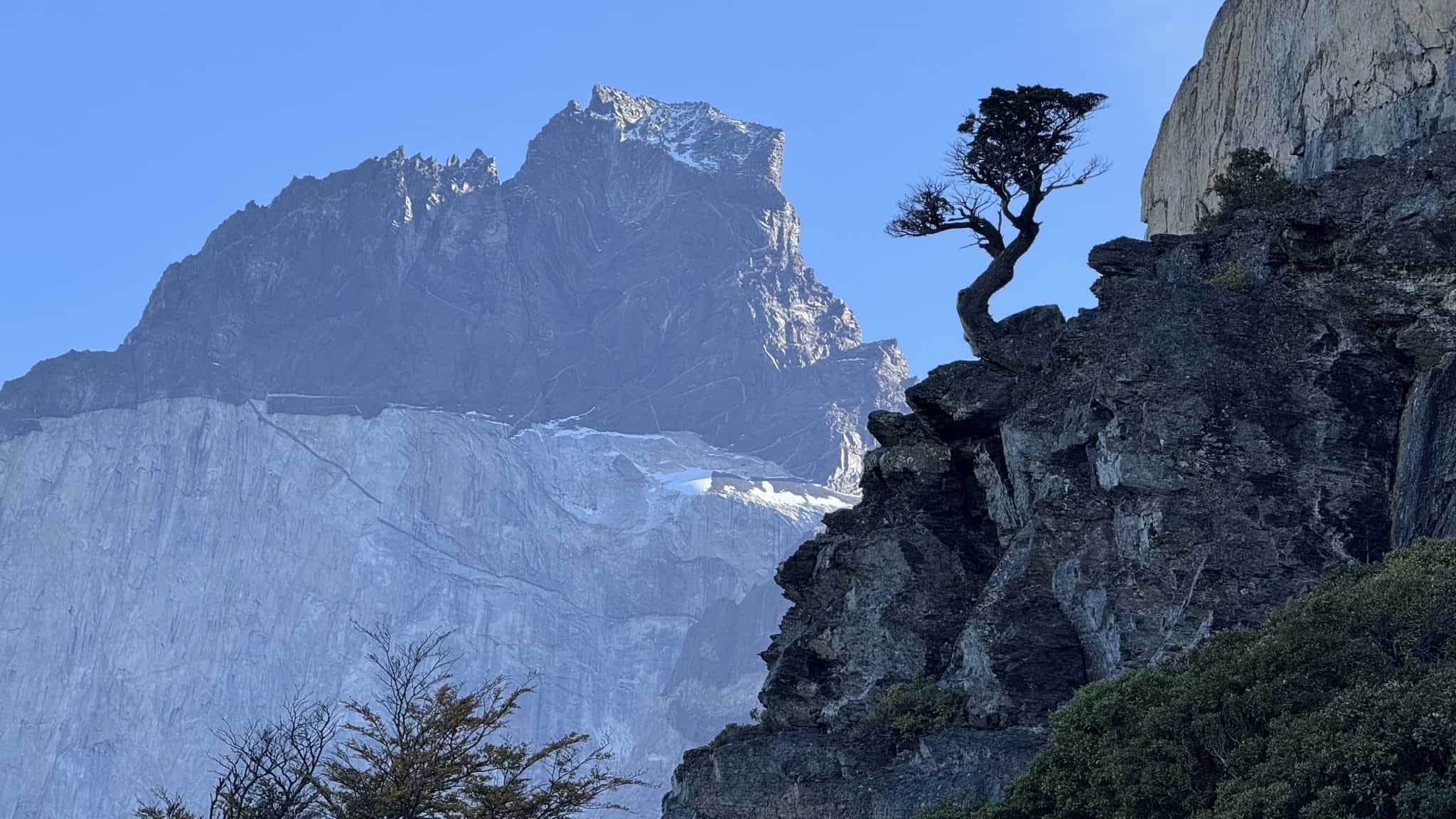 Los Cuernos trail Torres del Paine