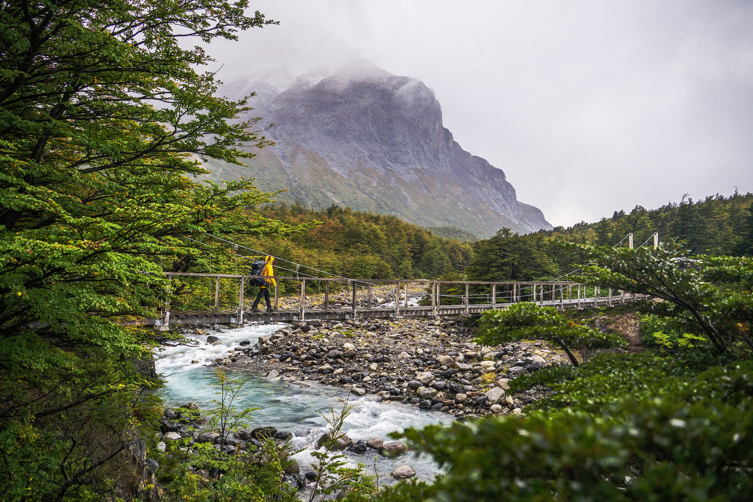 Britanico Viewpoint: this iconic Patagonian spot offers a 360° view of hanging glaciers, soaring granite walls